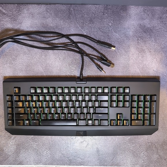 Razer BlackWidow Ultimate 2014 Mechanical Keyboard – Green Switch, Backlit - Picture 1 of 9